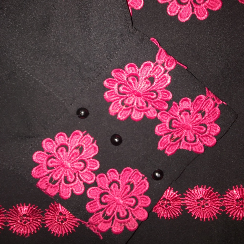 Liza Luxe Modcloth Mod Black Long Sleeve Dress with dark pink Floral Trim - Picture 4 of 6